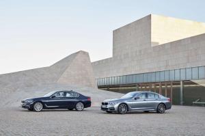 2017 BMW 530d xDrive Sedan Luxury Line WW)
