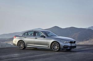 2017 BMW 540i Sedan M Sport WW)
