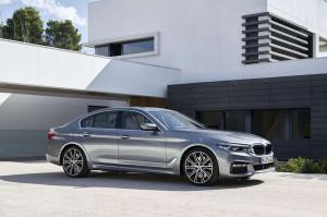 2017 BMW 540i Sedan M Sport WW)