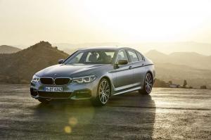 2017 BMW 540i Sedan M Sport WW)
