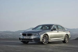 2017 BMW 540i Sedan M Sport WW)