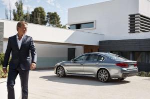 2017 BMW 540i Sedan M Sport WW)