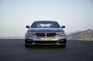 2017 BMW 540i Sedan M Sport WW)