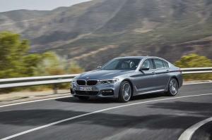 2017 BMW 540i Sedan M Sport WW)
