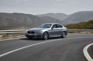 2017 BMW 540i Sedan M Sport WW)