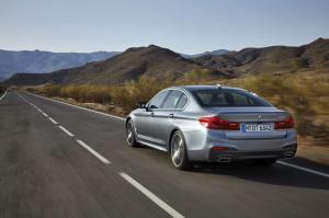2017 BMW 540i Sedan M Sport WW)
