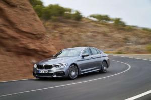 2017 BMW 540i Sedan M Sport WW)