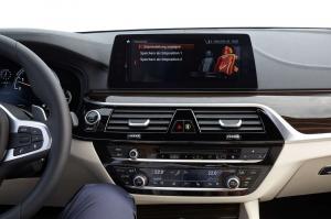 2017 BMW 540i Sedan M Sport WW)