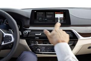 2017 BMW 540i Sedan M Sport WW)