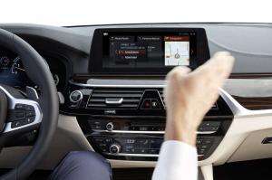 2017 BMW 540i Sedan M Sport WW)