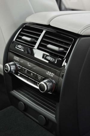2017 BMW 540i Sedan M Sport WW)