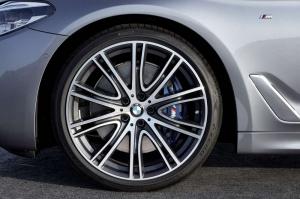 2017 BMW 540i Sedan M Sport WW)