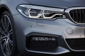 2017 BMW 540i Sedan M Sport WW)