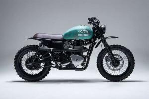 2010 Triumph Bonneville by 6/5/4 Motors
