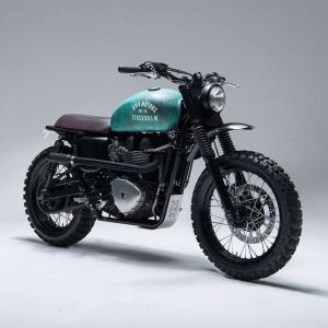 2010 Triumph Bonneville by 6/5/4 Motors