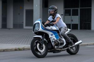 1987 BMW R100 RC by Luca Cimolini