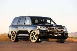 Компания Toyota представила самый мощный и динамичный внедорожник в мире