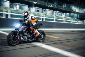 2017 KTM 1290 Super Duke R