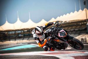 2017 KTM 1290 Super Duke R