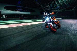 2017 KTM 1290 Super Duke R