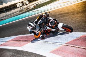 2017 KTM 1290 Super Duke R