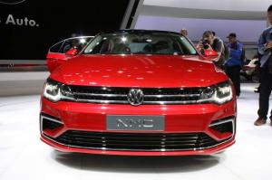 2014 Volkswagen New Midsize Coupe Concept