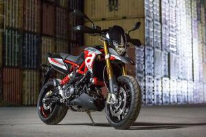Супермотард Aprilia Dorsoduro 900
