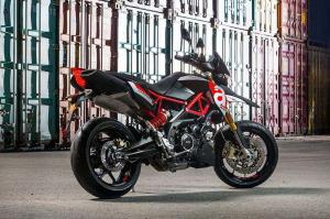2017 Aprilia Dorsoduro 900