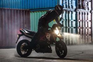 2017 Aprilia Dorsoduro 900