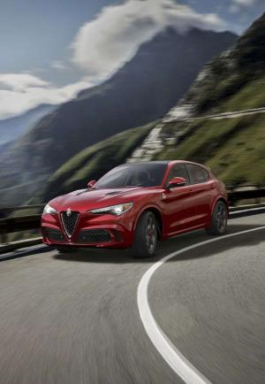 2017 Alfa Romeo Stelvio Quadrifoglio