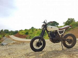 2004 Honda XR200 by 3B Customs