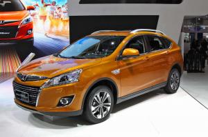 Автосалон в Пекине: представлен тайваньский кроссовер Luxgen U6 Turbo