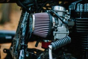 2016 Kawasaki W650 by Tom Thoring