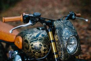 2016 Kawasaki W650 by Tom Thoring