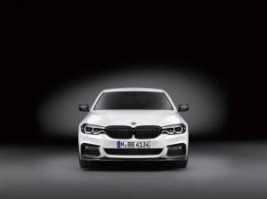 2017 BMW 5-Series Sedan M Performance Accessories