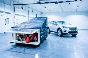 Дом для Санта-Клауса от Land Rover