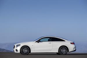 2017 Mercedes-Benz E400 4Matic AMG Line Coupe Edition 1