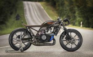 2016 Yamaha RD350 YPVS Racer by Moto Essence