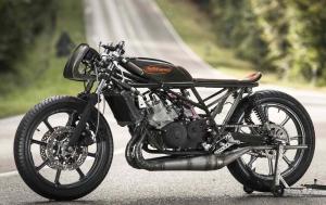 2016 Yamaha RD350 YPVS Racer by Moto Essence