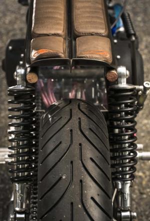 2016 Yamaha RD350 YPVS Racer by Moto Essence