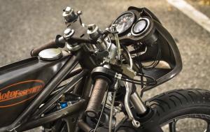 2016 Yamaha RD350 YPVS Racer by Moto Essence
