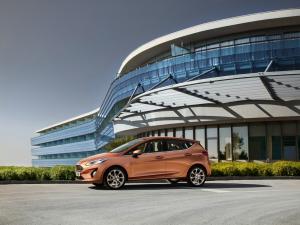 2017 Ford Fiesta Titanium 5-Door