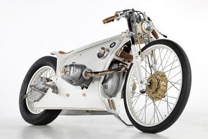 Kingston Customs: кастом BMW White Phantom
