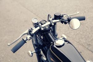 2002 Kawasaki W650 by Heiwa MC