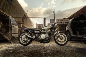 1979 Kawasaki KZ1000 Queen B by Dexter Li