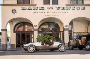 2016 Vanderhall Venice
