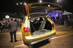 2017 Volkswagen Atlas R-Line