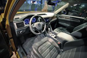 2017 Volkswagen Atlas R-Line