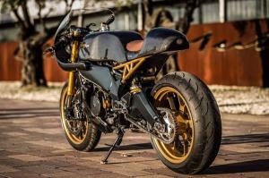 2016 Aprilia RSV4 by Kacerwagen