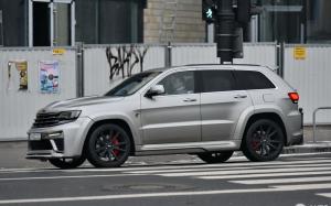2017 Jeep Grand Cherokee SRT8 Tyrannos by Maxi Customs
